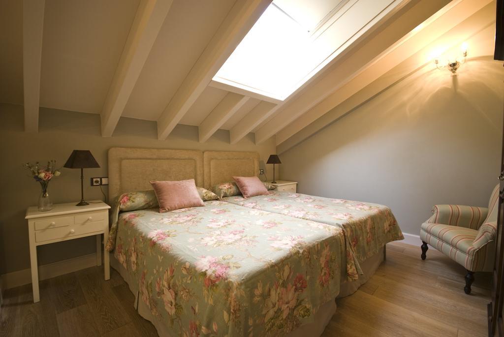 Las Casas Rurales Huerta San Benito Villamayor  Zimmer foto